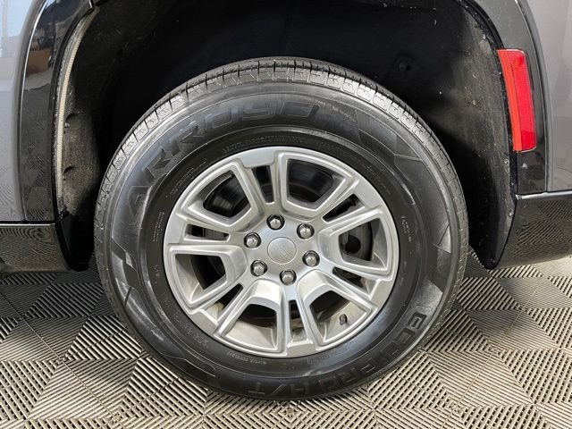 Used 2022 Gray Jeep Series I image 10