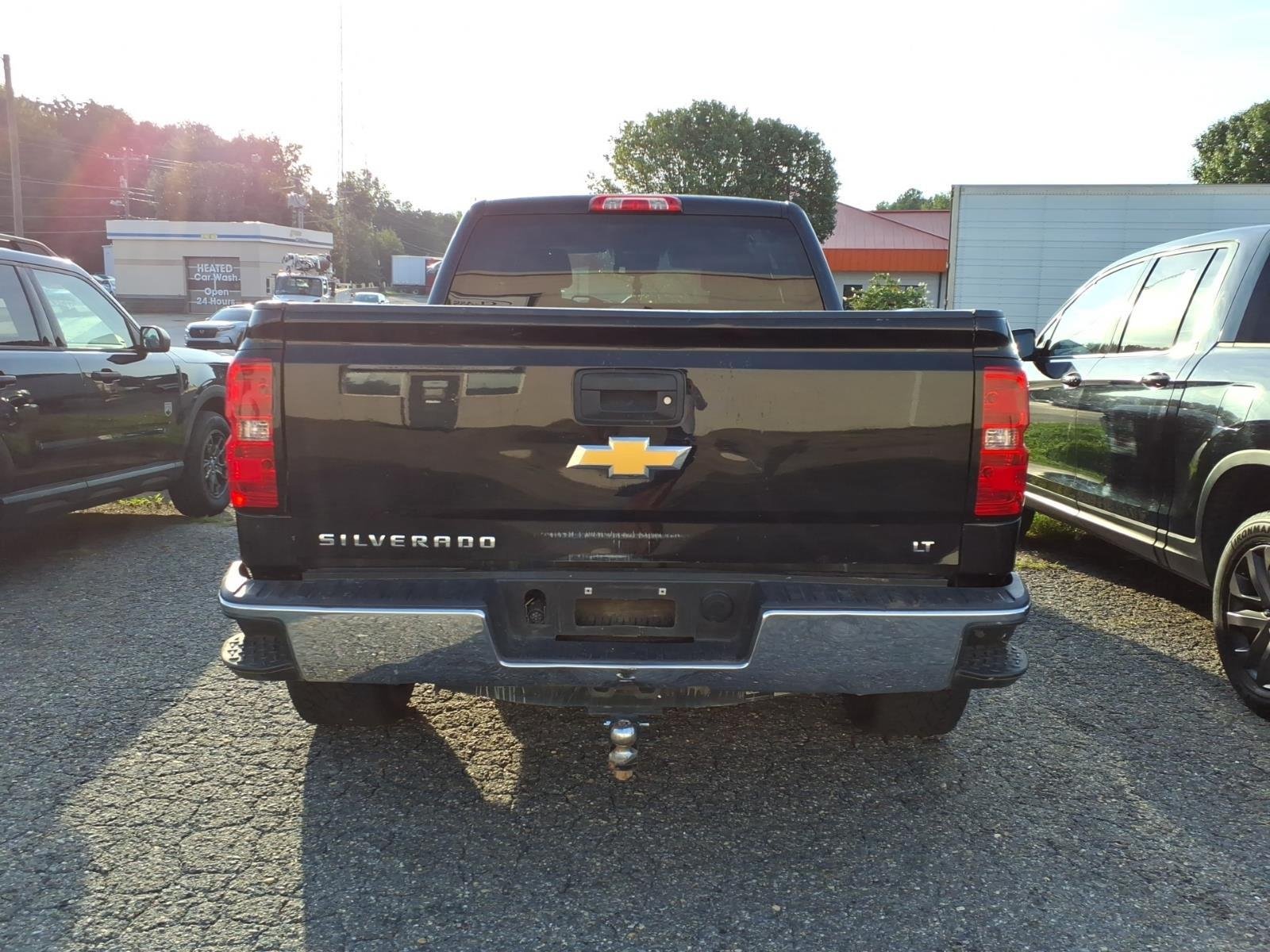 Used 2018 Black Chevrolet LT image 5