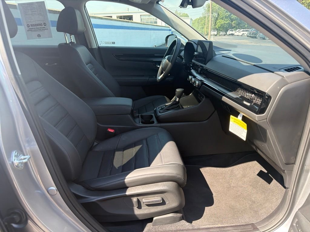 Used 2026 Solar Silver Metallic Honda EX-L image 25