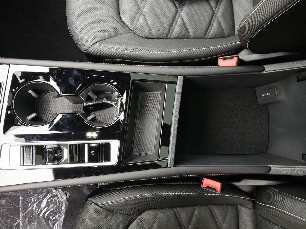New 2026 Black Volkswagen SE w/Technology image 25