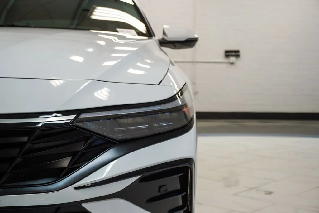 Used 2025 White Hyundai Limited image 39