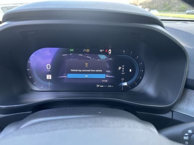 2023 Volvo XC40 Plus - Photo 13