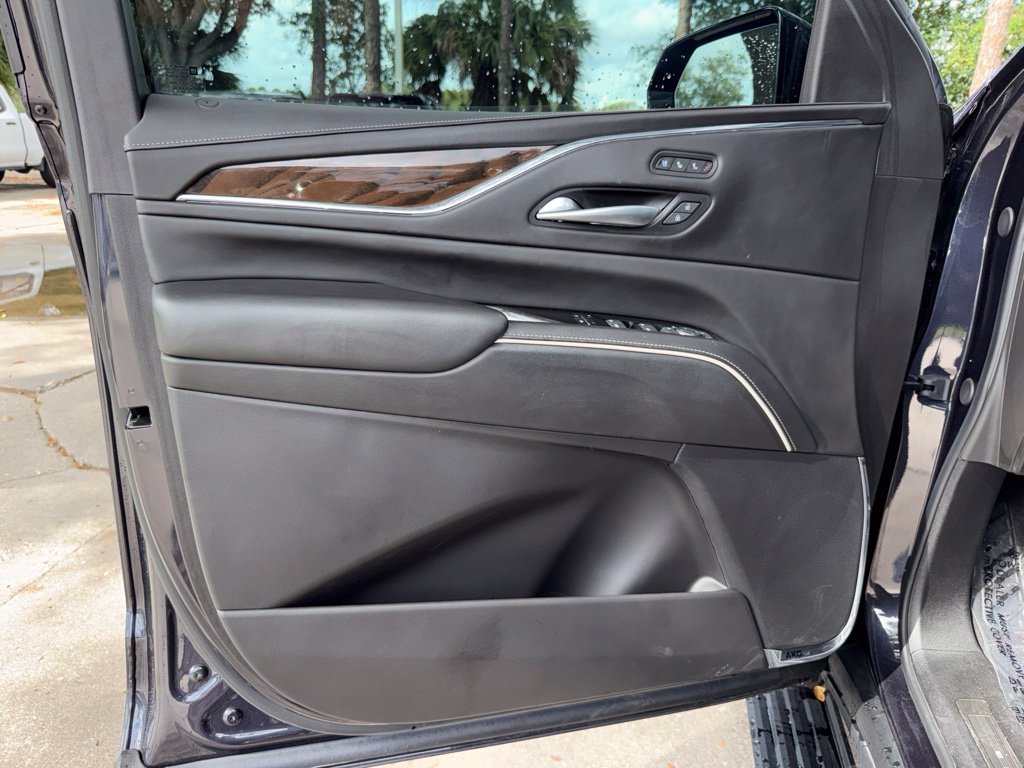 Used 2024 Galactic Gray Metallic Cadillac Sport Platinum image 21