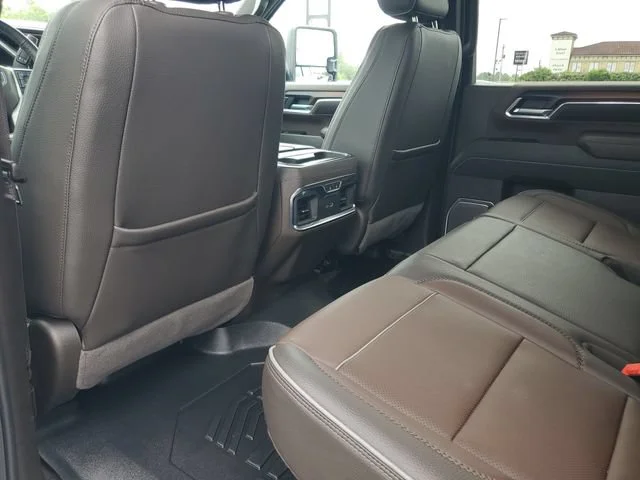 Used 2024 White Frost Tricoat GMC Denali image 23