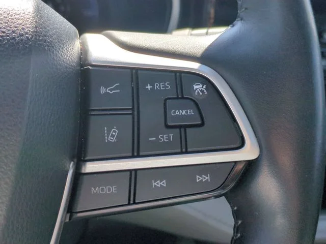 Used 2023 Silver Toyota Platinum image 17