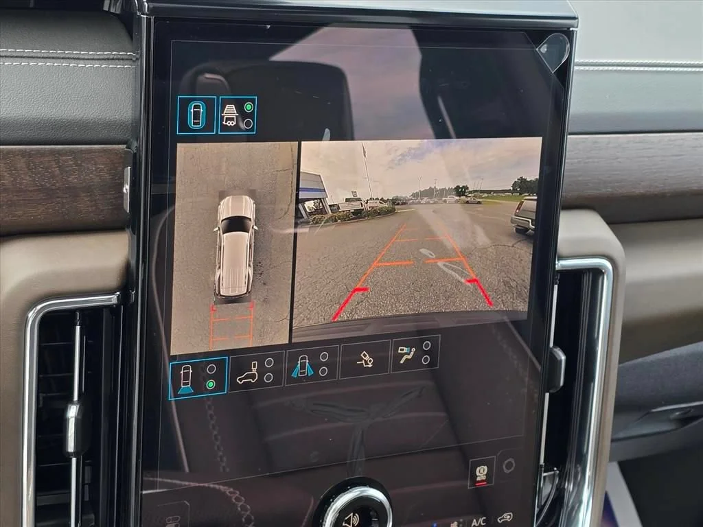 2026 GMC Yukon Denali Ultimate - Photo 6