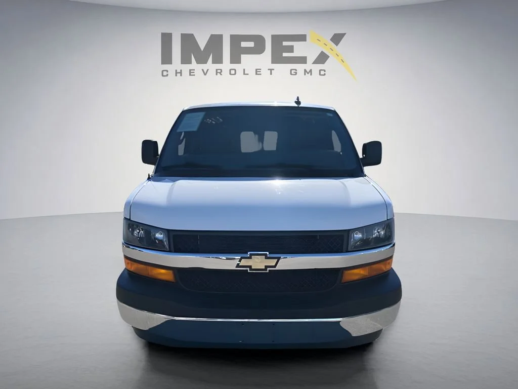 Used 2023 Summit White Chevrolet WT image 8