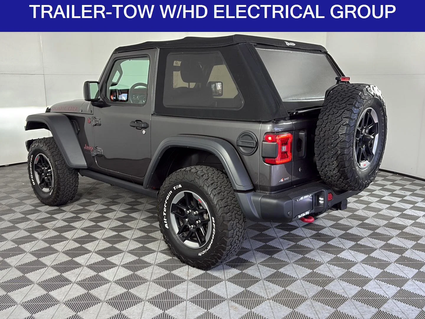 Used 2019 Granite Crystal Metallic Clearcoat Jeep Rubicon image 7