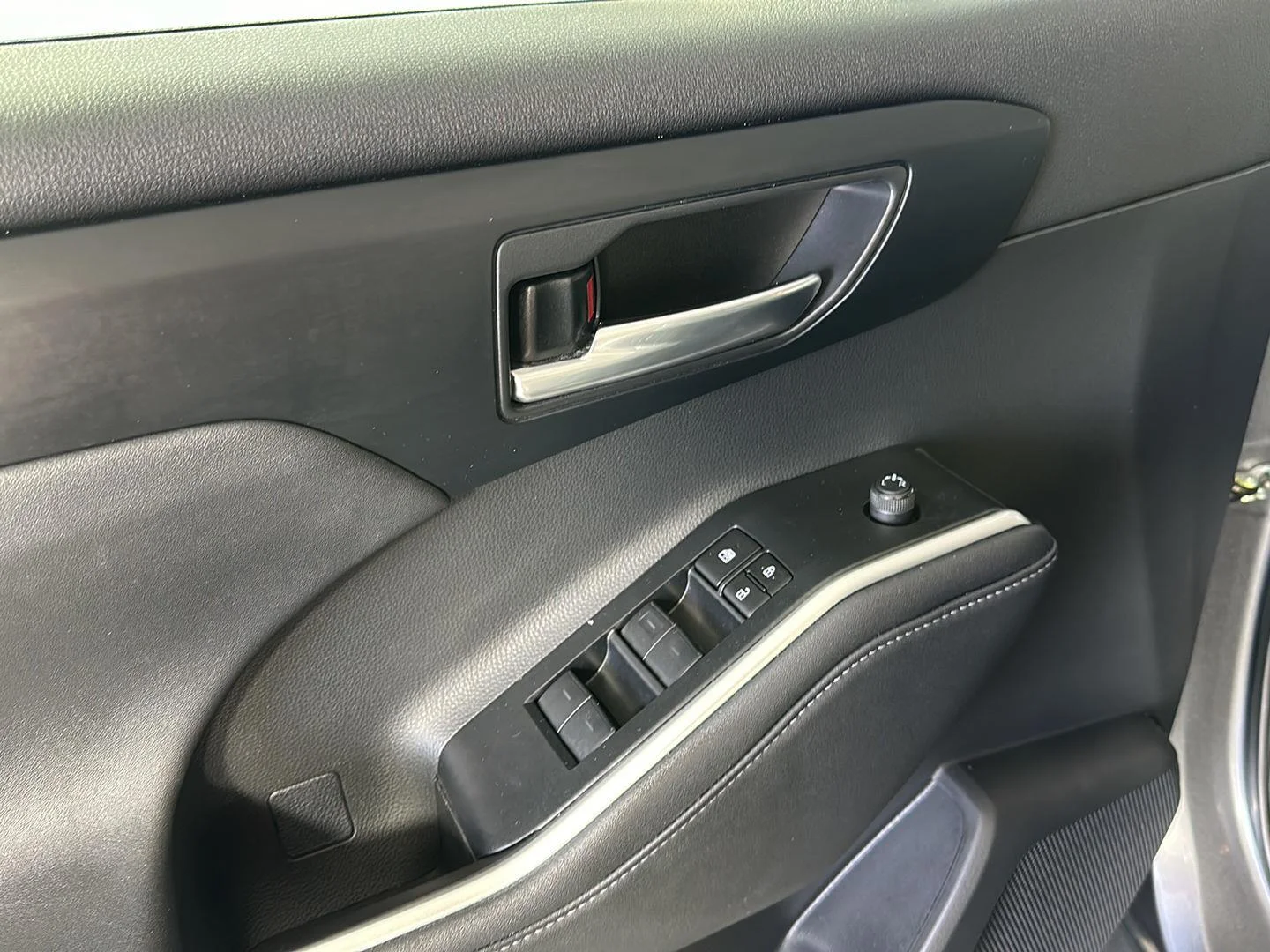 Used 2023 Magnetic Gray Metallic Toyota XSE image 10