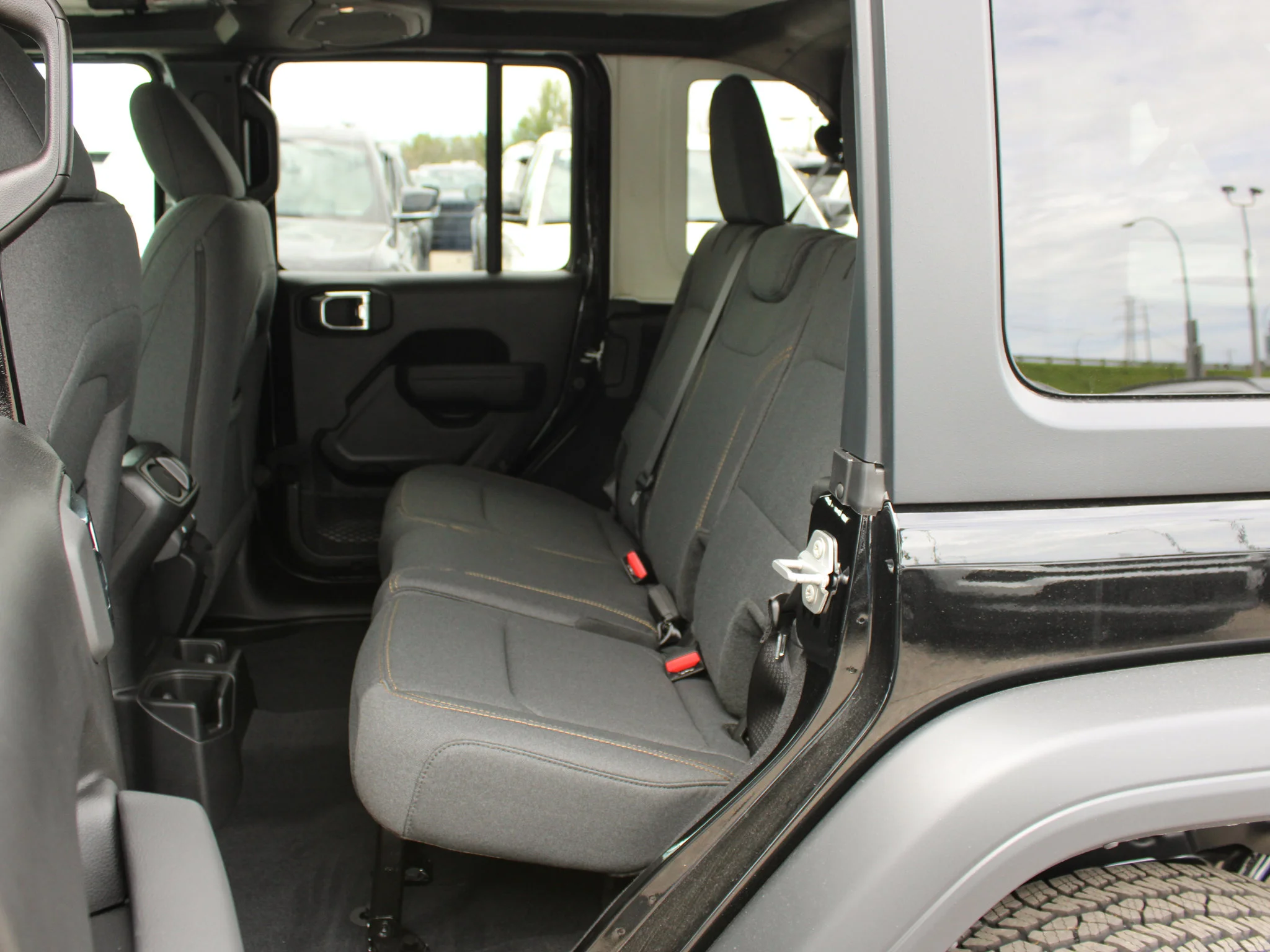 Used 2025 Black Jeep Sport S* 4 Door 4x4, Remote Start, Safety Group, Alpine Audio image 9
