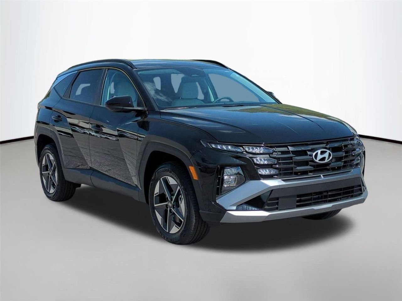New 2026 Ash Black Hyundai SEL AWD image 3