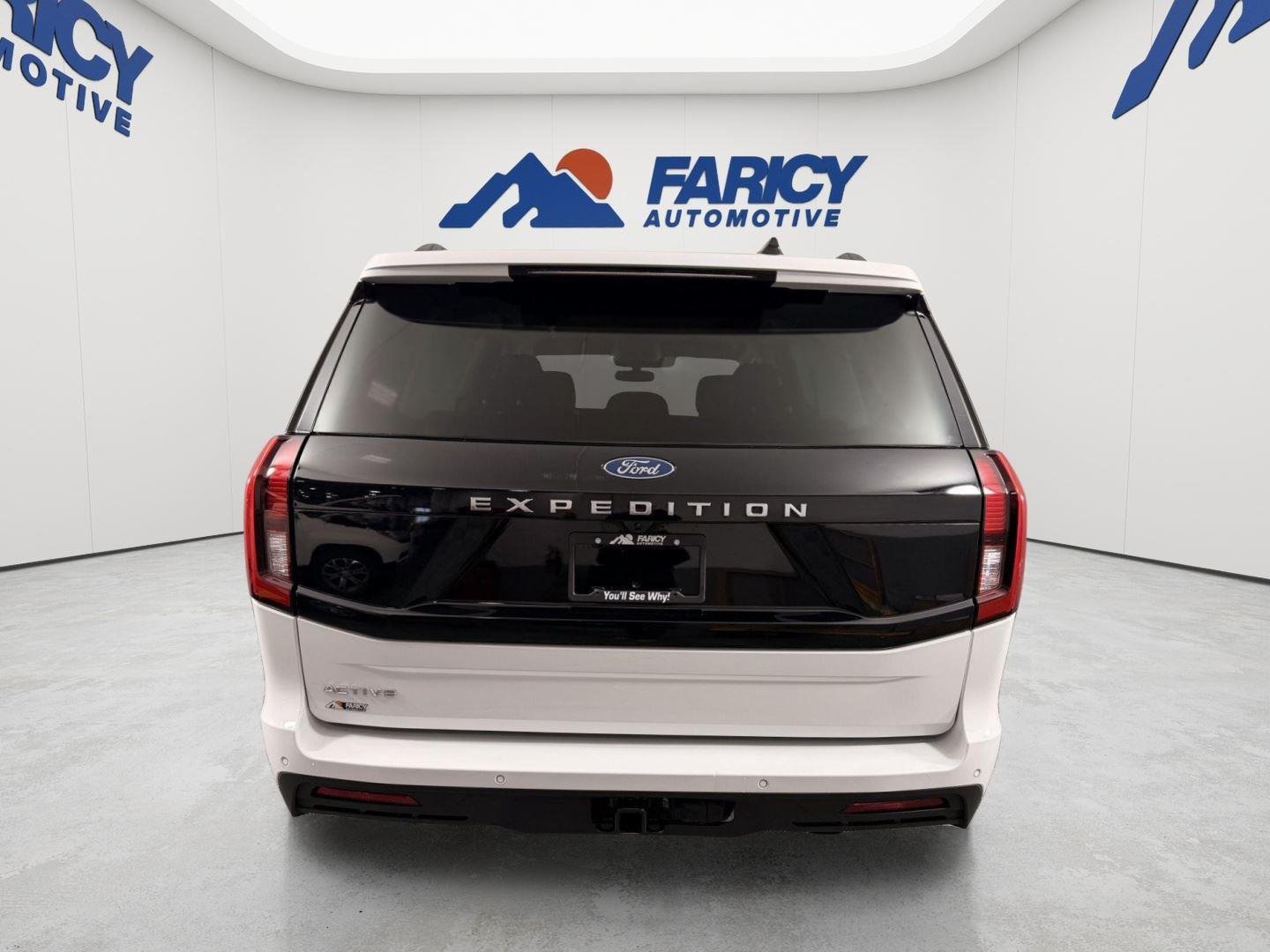 Used 2025 Oxford White Ford Active image 4