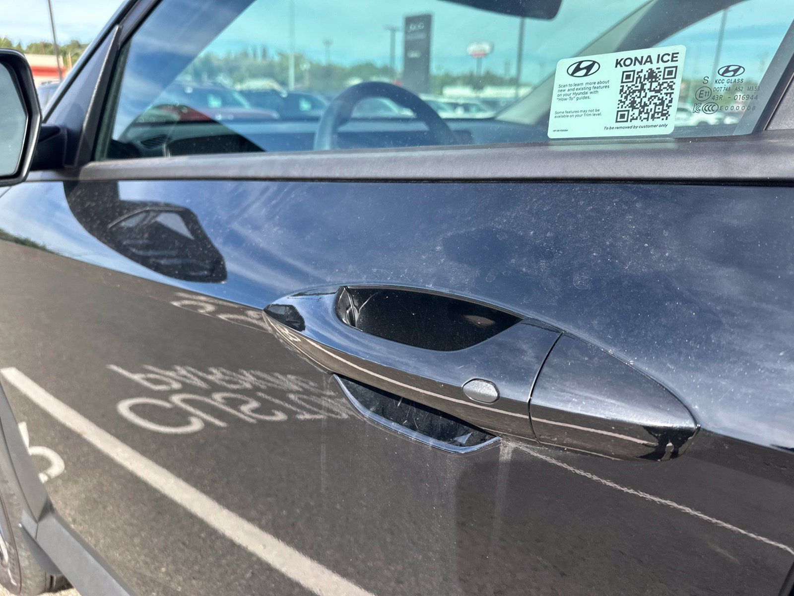 Certified Used 2025 Black Hyundai SEL image 9