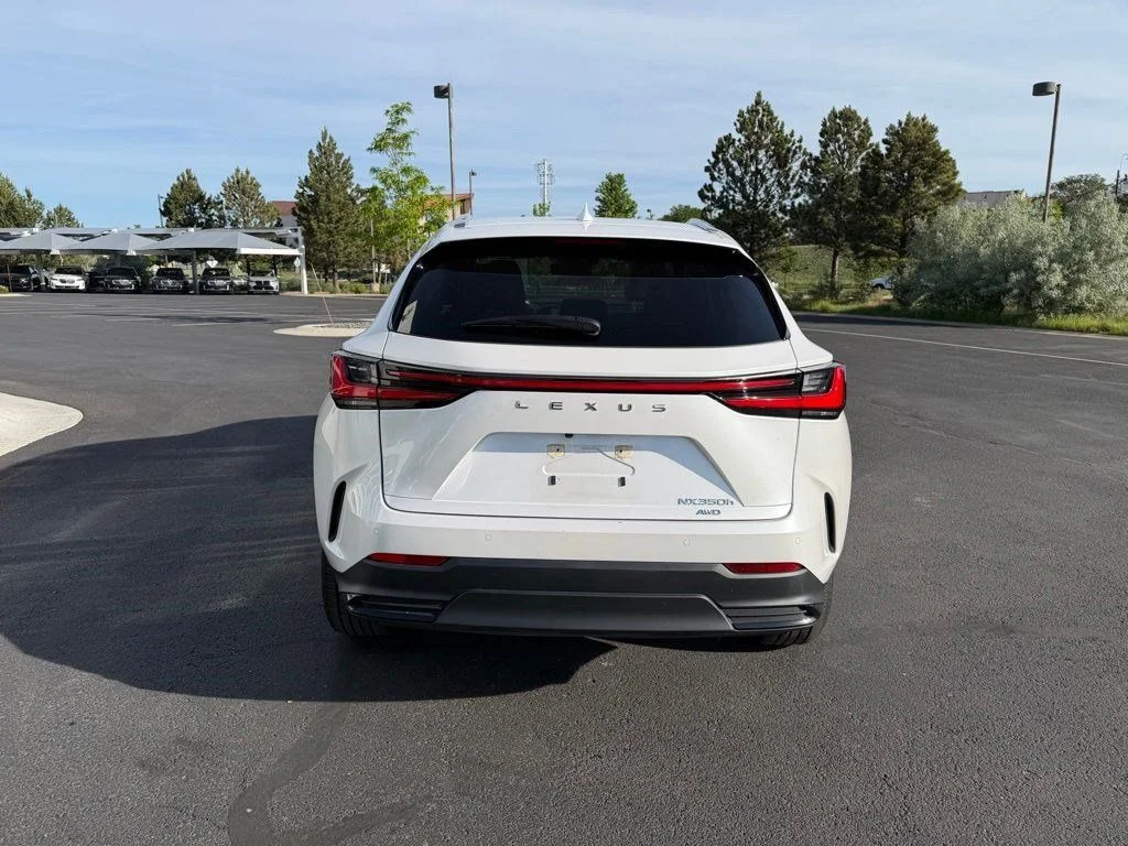 Used 2025 White Pearl Lexus 350h Premium image 4