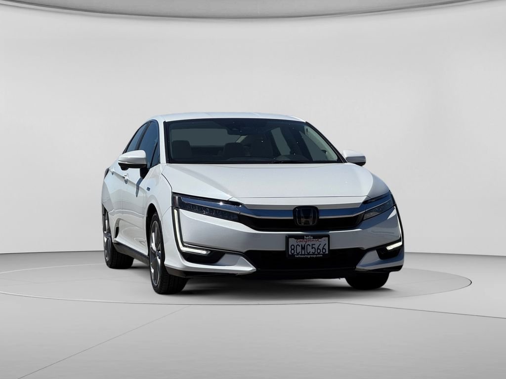 Used 2018 Platinum White Pearl Honda Touring image 3