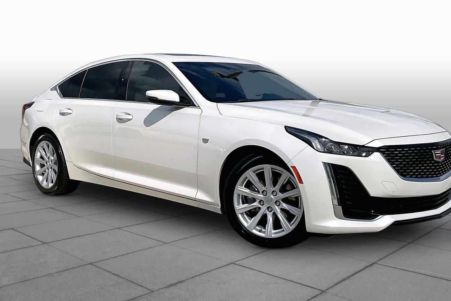 Used 2023 Crystal White Tricoat Cadillac Luxury image 3
