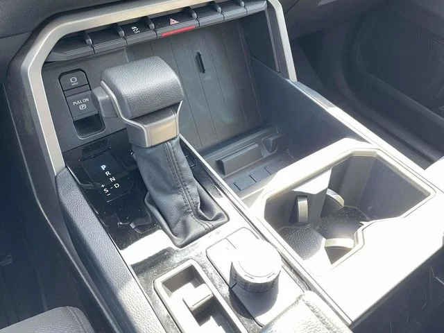 Used 2023 Ice Cap Toyota SR5 image 16