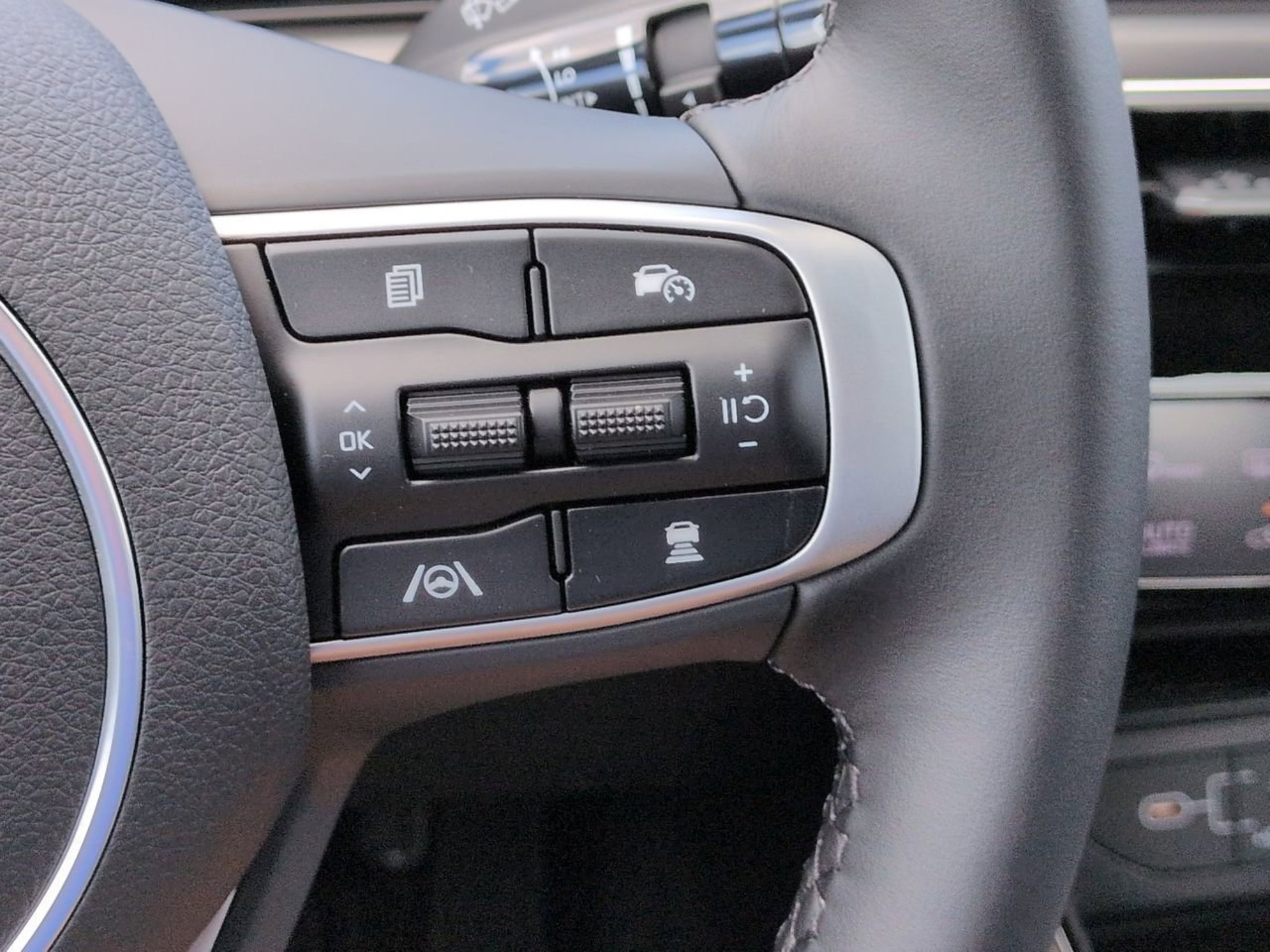 New 2026 Steel Matte Gray Kia GT-Line image 30