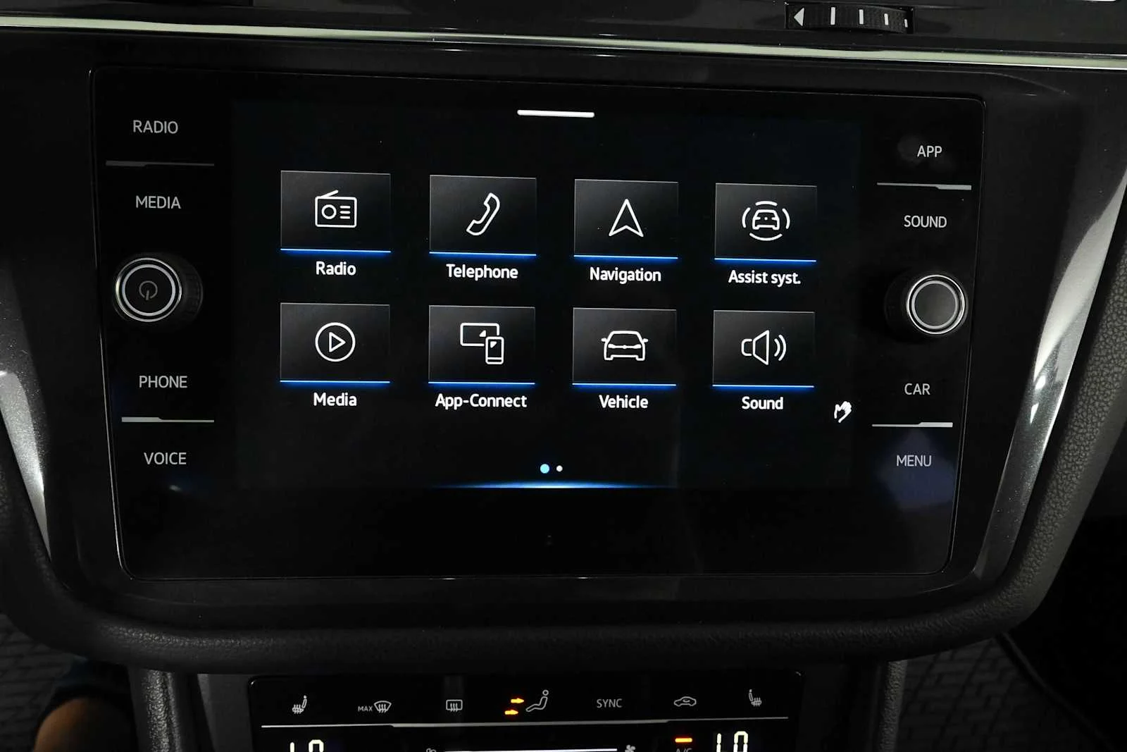 Certified Used 2022 Deep Black Pearl Volkswagen SE image 24