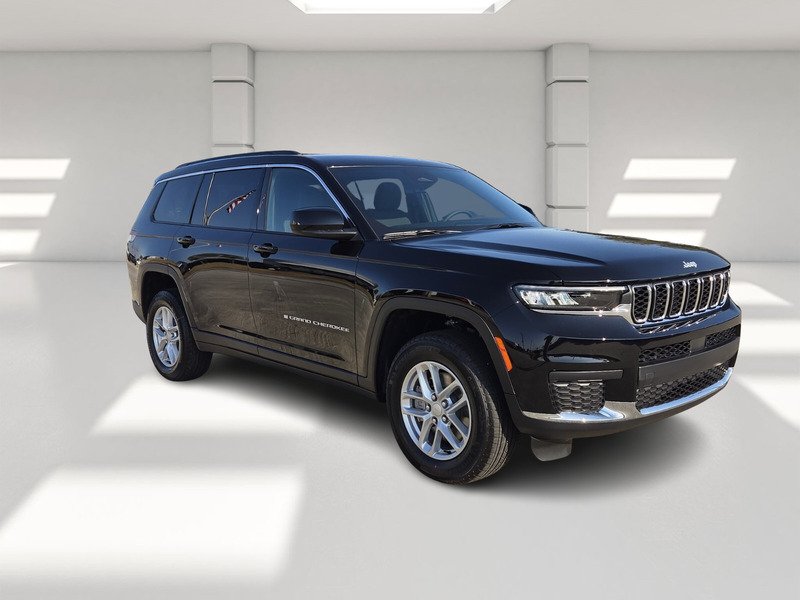 New 2026 Diamond Black Crystal Pearl-Coat Exterior Paint Jeep LAREDO 4X4 image 7