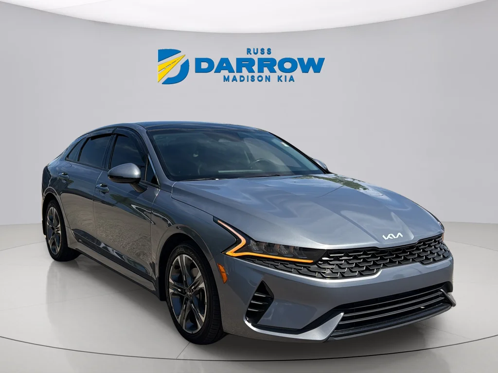 Used 2023 Everlasting Silver Kia EX image 7