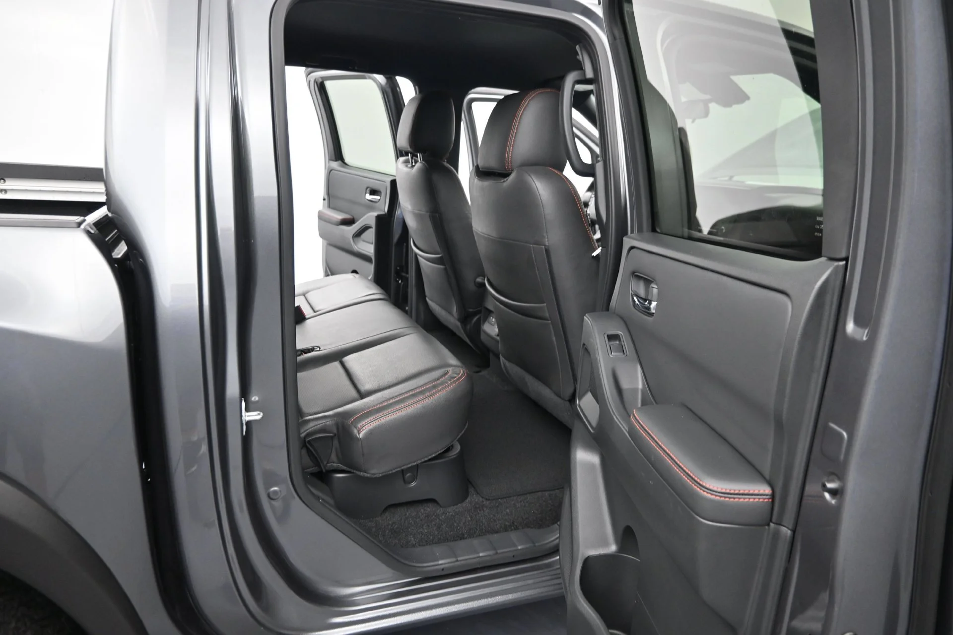 Used 2024 Gray Nissan PRO-X image 11