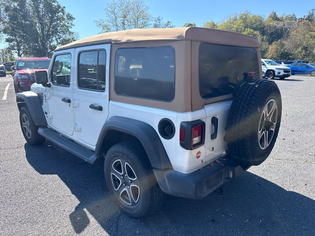 Used 2020 White Jeep Unlimited Sport image 3