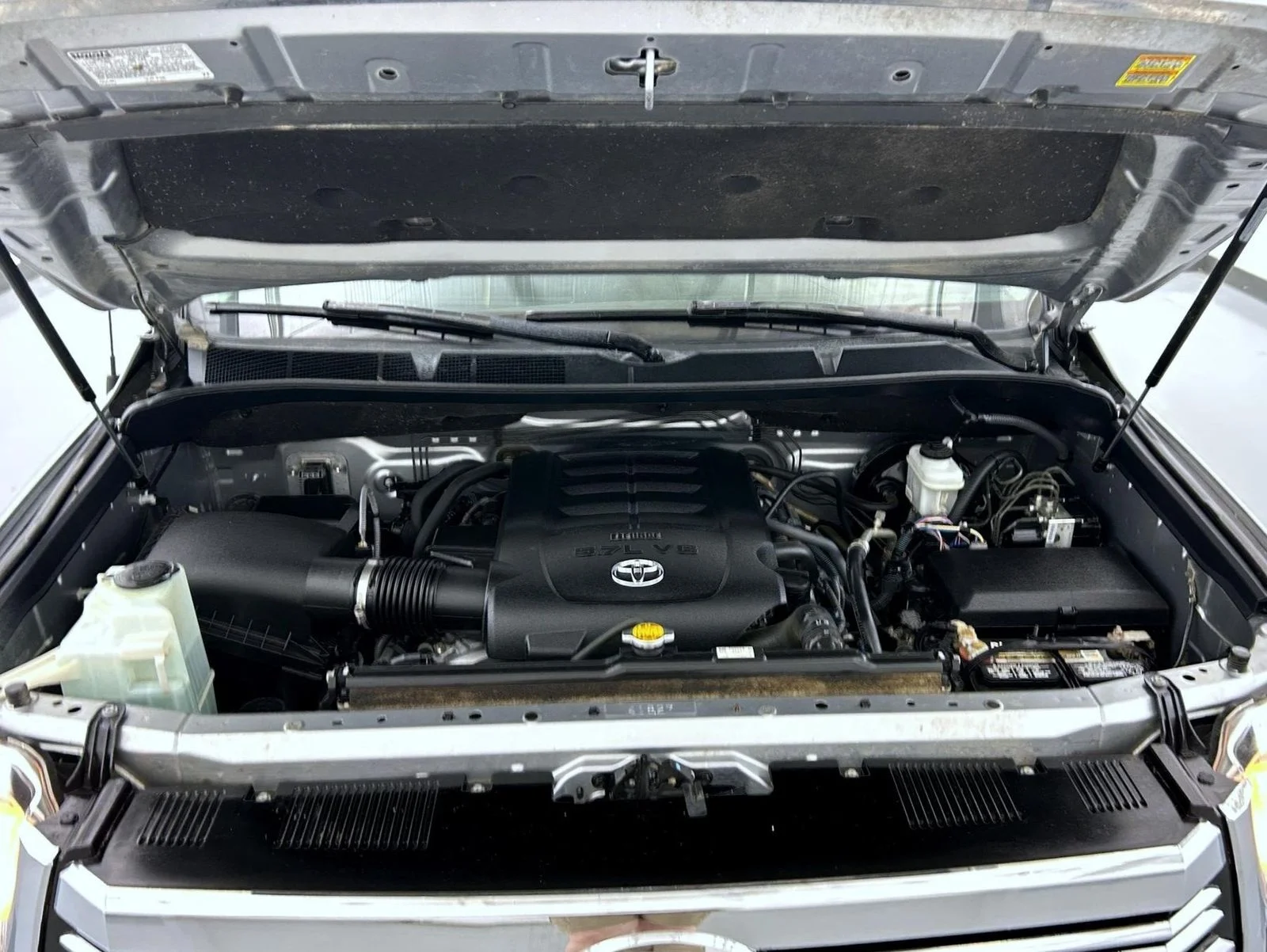 Used 2016 Silver Toyota SR5 image 25