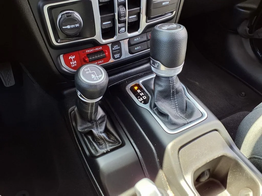 Used 2025 Black Jeep Rubicon image 11