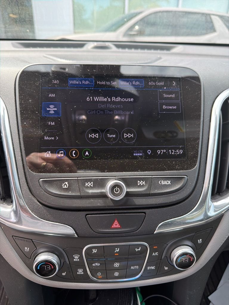 Used 2019 Chevrolet Equinox Premier with VIN 3GNAXYEX5KS615991 for sale in Mount Pleasant, SC