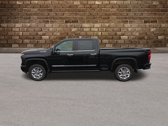 2024 Chevrolet Silverado 3500HD High Country photo 2