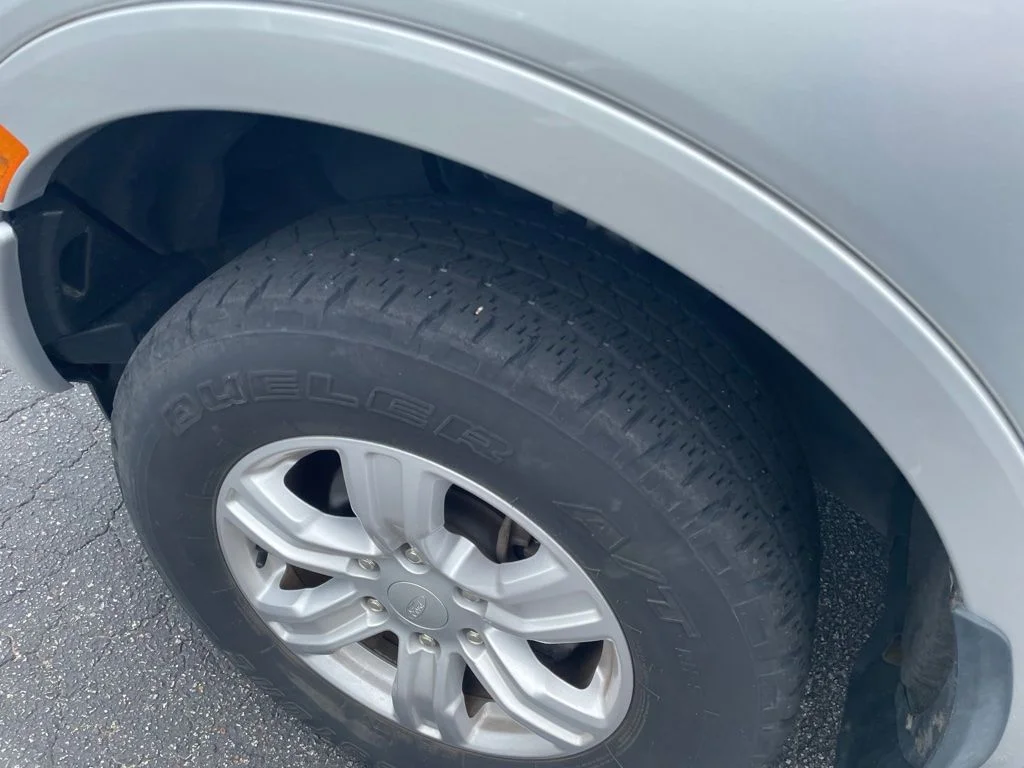 Used 2019 Silver Ford XLT image 7