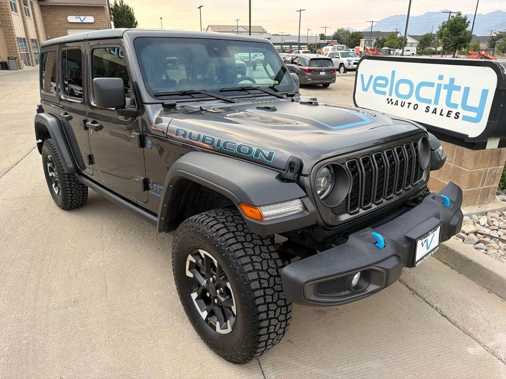 Used 2024 Gray Jeep Rubicon 4xe image 1