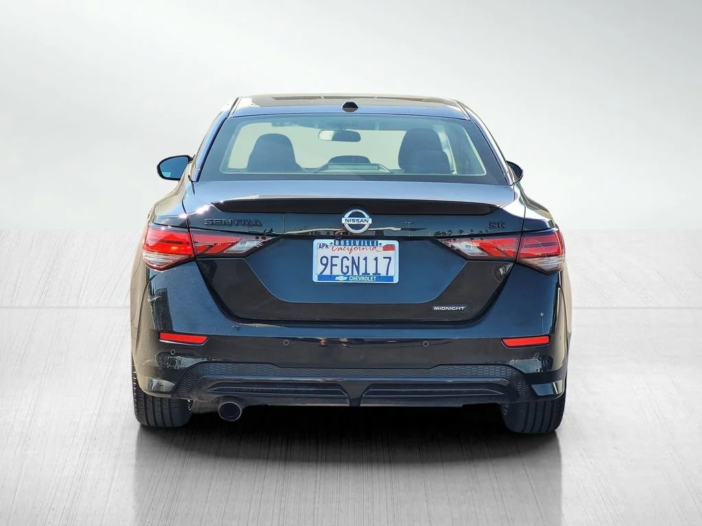 Used 2022 Black Nissan SR Xtronic CVT image 10