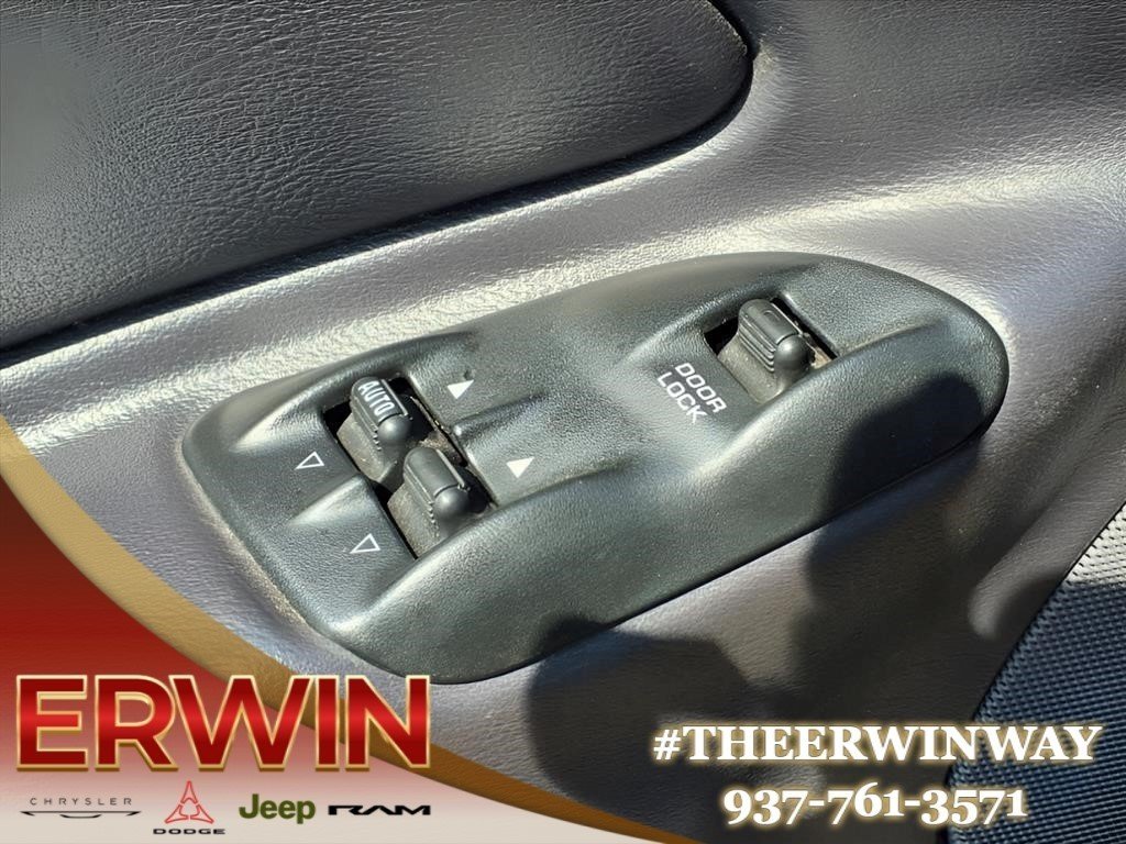 2002 Chrysler Prowler Base - Photo 19