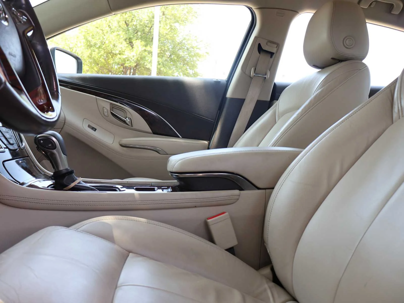 Used 2016 Quicksilver Metallic Buick Leather image 13