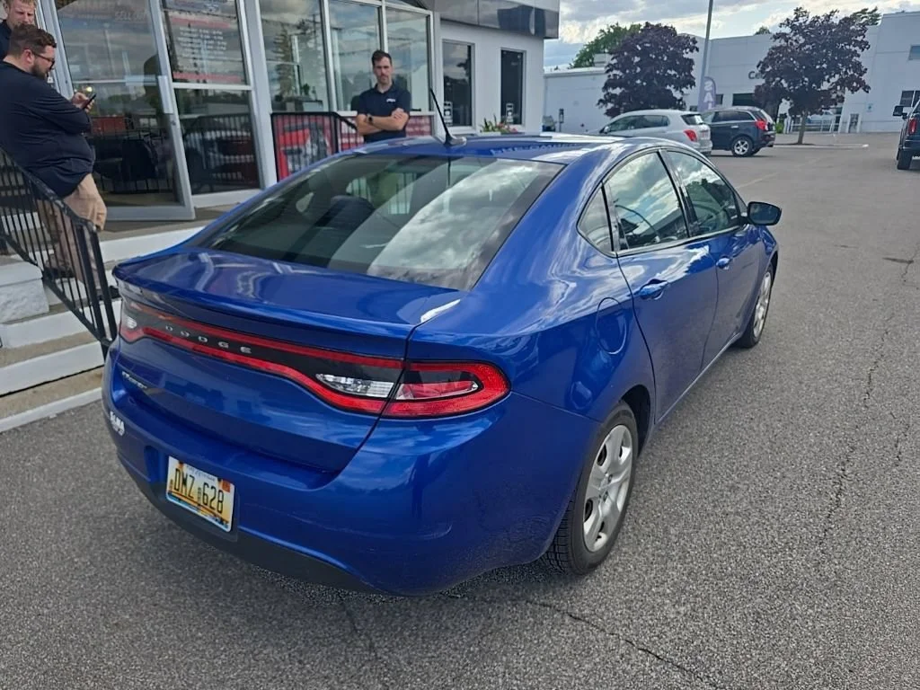 Used 2014 Blue Dodge SE image 5