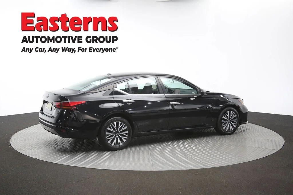 Used 2024 Black Nissan 2.5 SV image 42