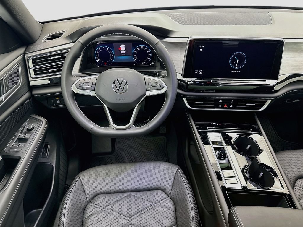 New 2026 Silver Mist Metallic Volkswagen SE w/Technology image 10