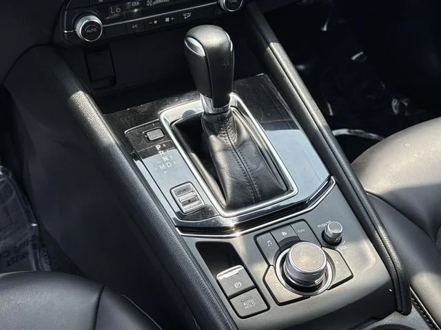 Used 2020 Snowflake White Pearl Mazda Touring image 21
