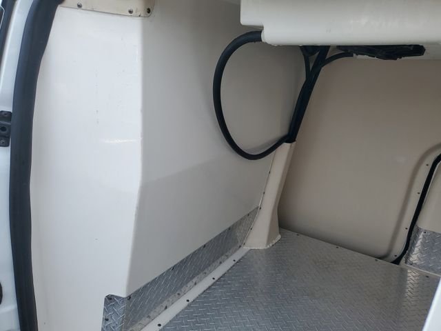 Used 2020 White Ford XL image 24