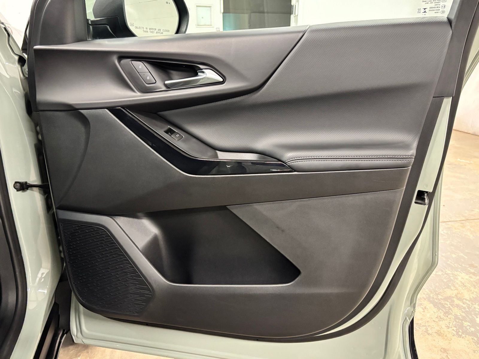 Used 2025 Green Chevrolet LT image 23