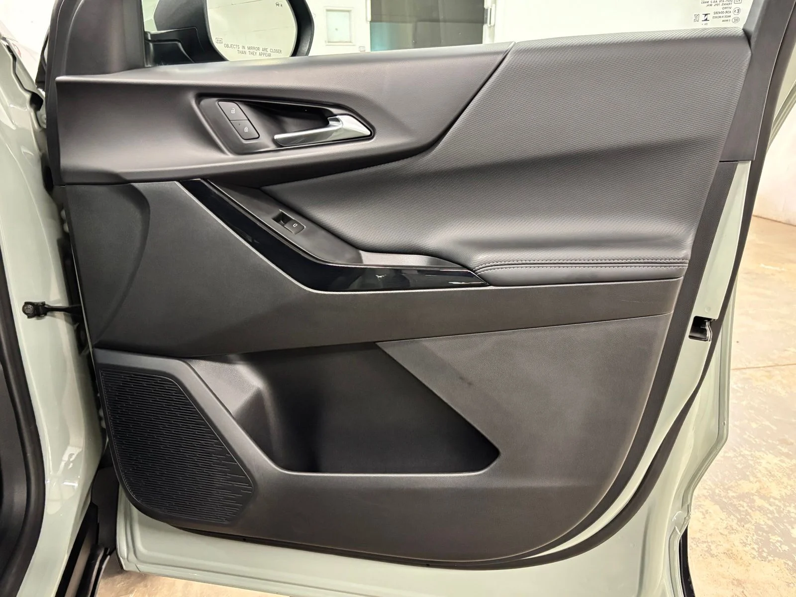 Used 2025 Green Chevrolet LT image 23