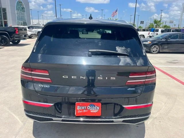 Used 2025 Black Genesis 2.5T image 7