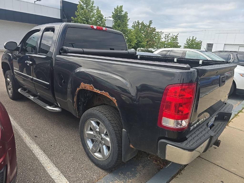 Used 2012 ONYX BLACK GMC SLE image 7
