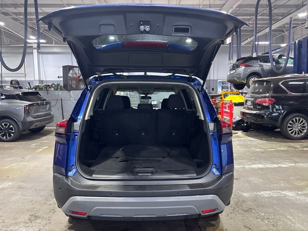 Used 2023 Blue Nissan S image 7