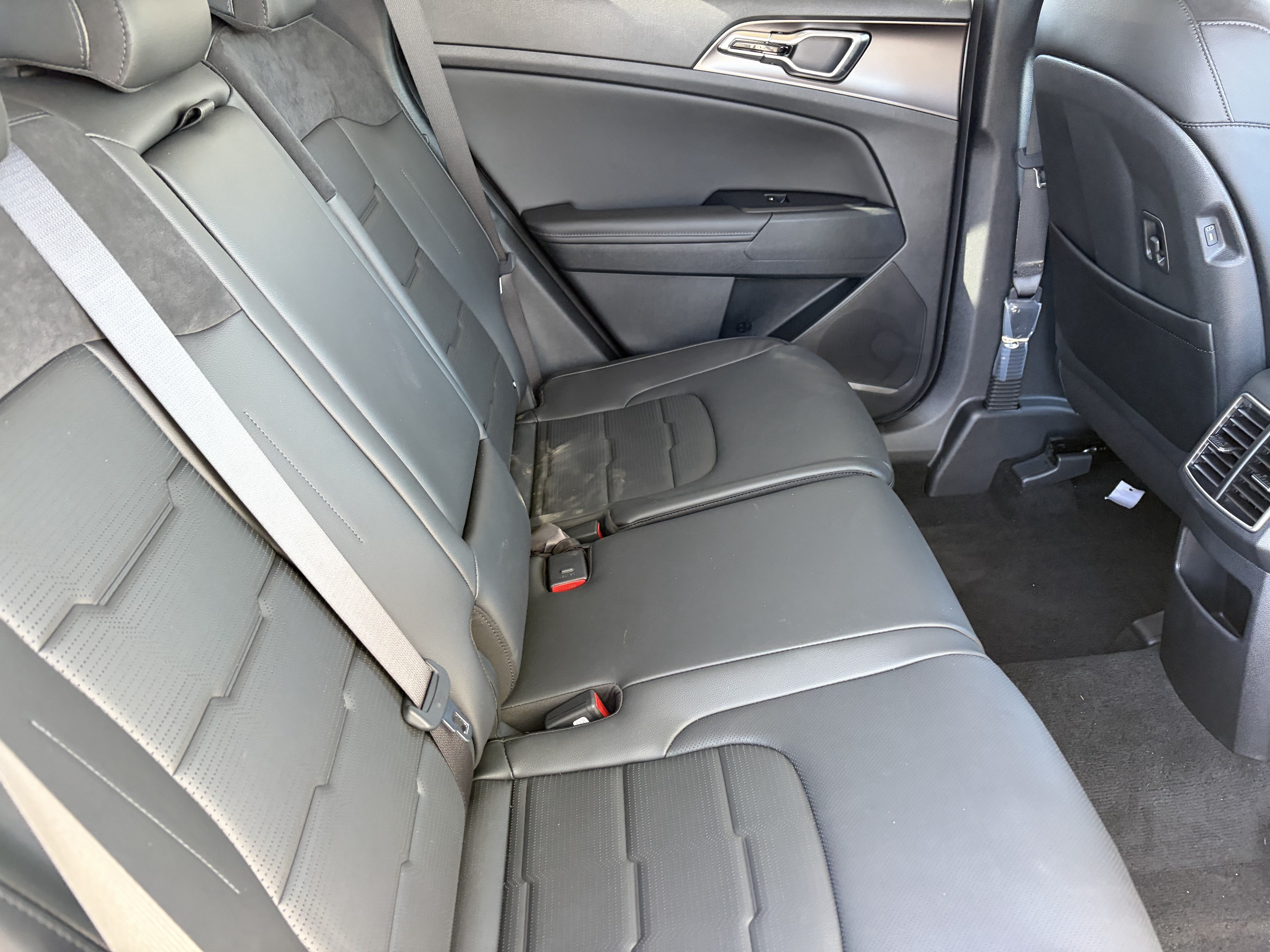 New 2026 Glacial White Pearl Kia SX Prestige image 11