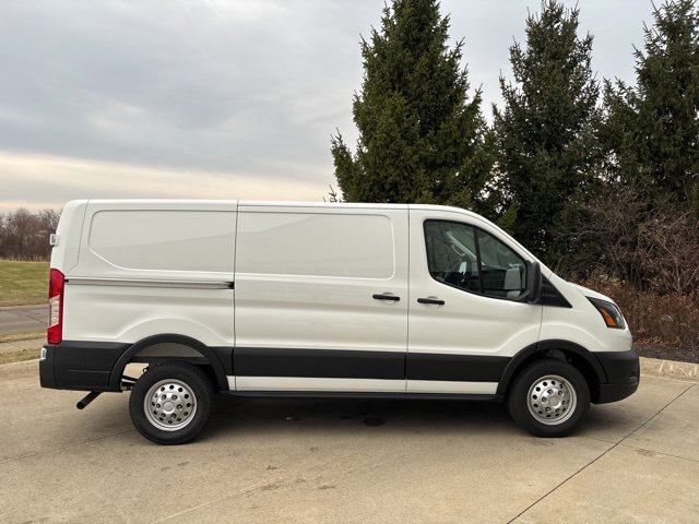 New 2026 Oxford White Ford Base image 38