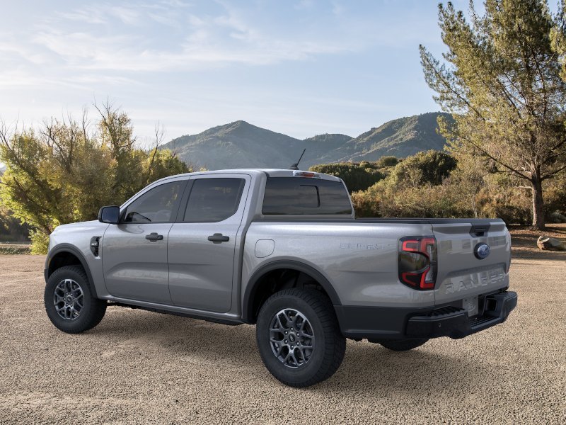 New 2026 Carbonized Gray Metallic Ford XLT image 36