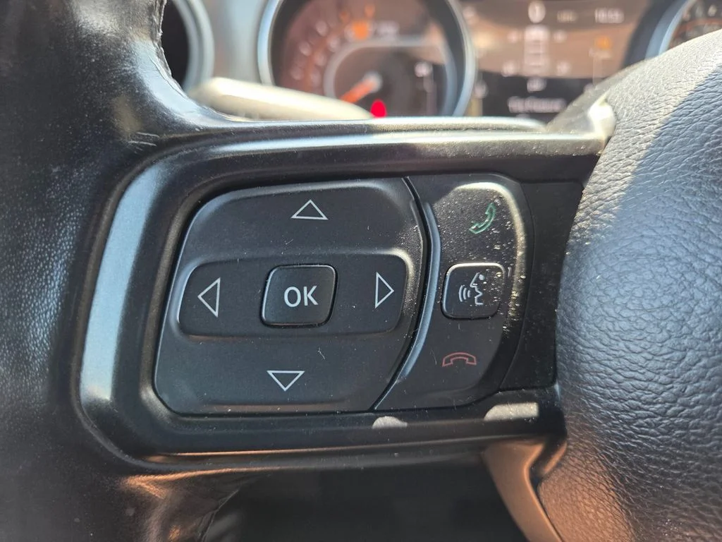 Used 2020 Gray Jeep Sport S image 13